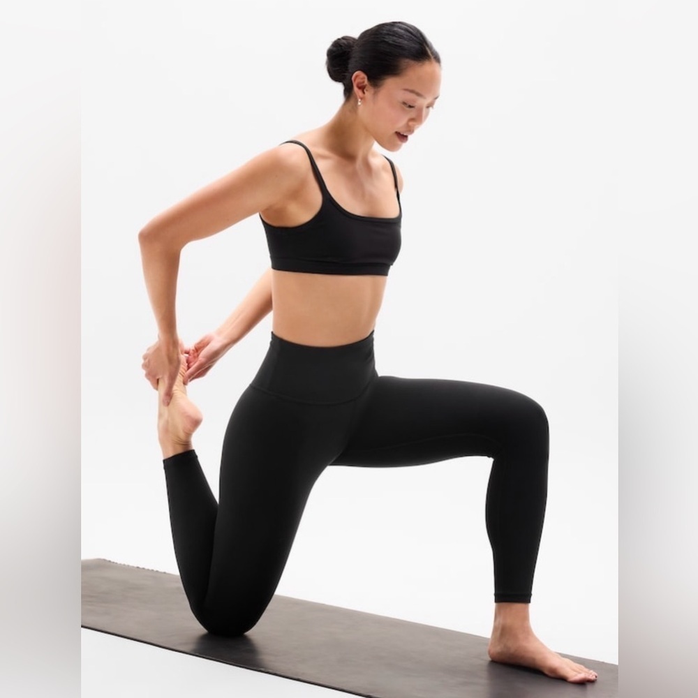 NWT Athleta Ultra High Rise Elation 7/8 Black Tight Size S/T